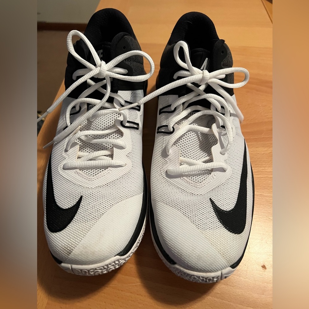 Men's Nike shoes size 11.5